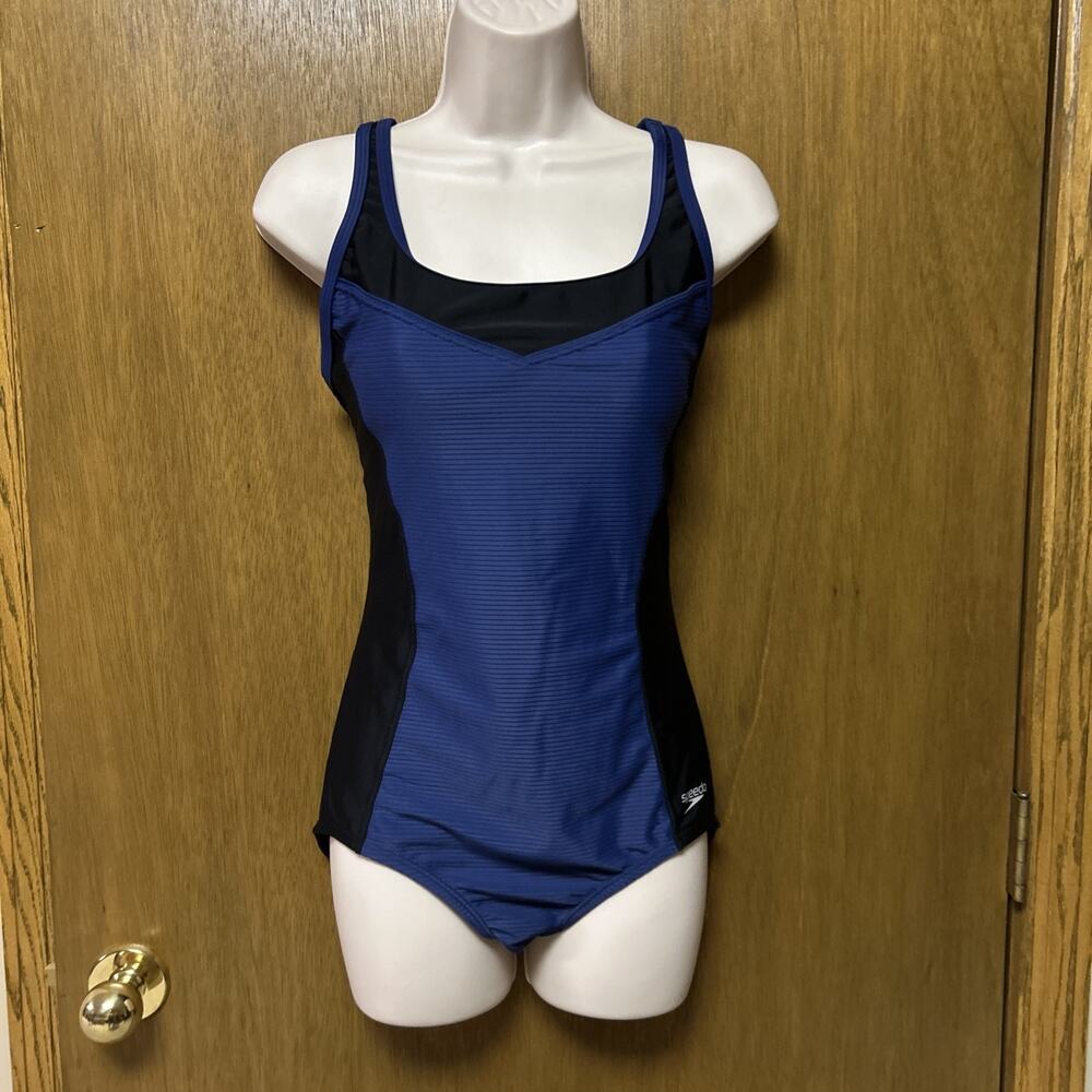 Speedo size M Women's Colorblock One Piece Swimsuit Bathing Suit BLUE H26
